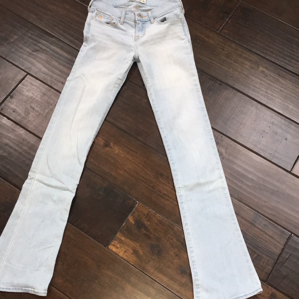 Abercrombie kids light wash bootcut jeans size 14